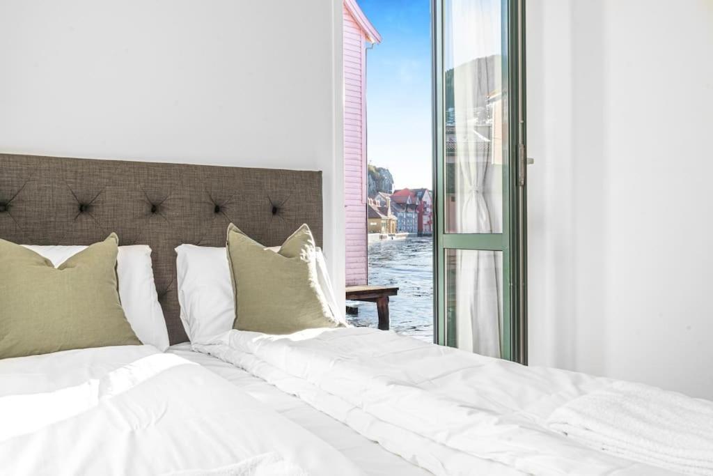 Ocean-View Haven: Take A Swim From Your Window! Bergen Eksteriør bilde